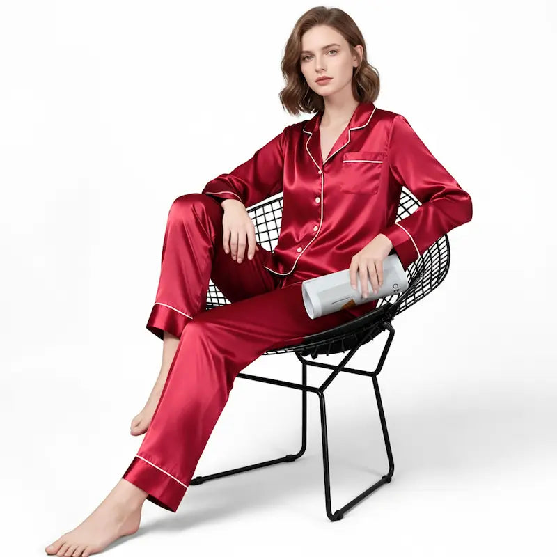 Pyjama long en soie pure avec coussinet de poitrine