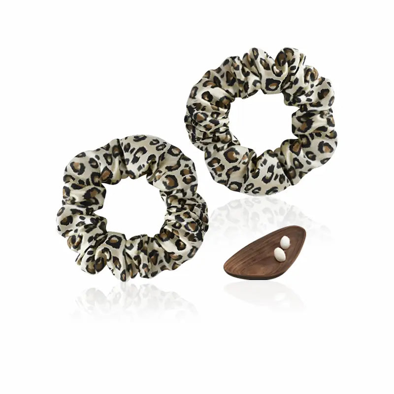 Chouchou moyen en soie 19 momme imprimé léopard