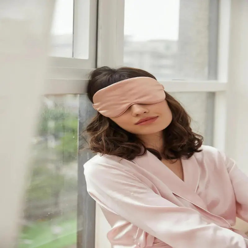 Masque de sommeil en soie 16 mommes